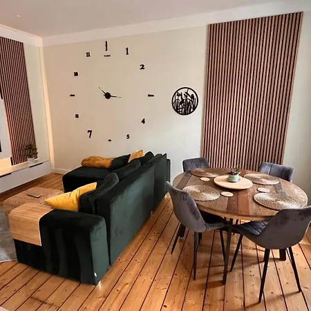 Ferienwohnung Nippesstr 17 In Ohligs